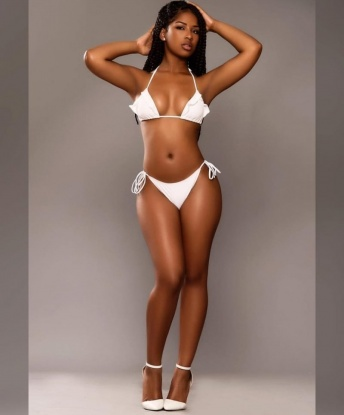 Мне доверяют мужчины, ведь я - опытная, ухоженная и элегантная проститутка, живущая в Москве. Со мной ты окунешься в мир страсти и блаженства. Мои услуги включают все, что ты можешь пожелать: классический и расслабляющий массаж, оральный и анальный секс, глубокий минет. Я открыта для экспериментов и готова выполнить все твои фантазии. Мои фото говорят сами за себя - я стройная, соблазнительная и готовая доставить тебе незабываемое наслаждение. Ты будешь в восторге от нашей встречи. Не упусти возможность окунуться в океан удовольствия со мной. Доверься мне, и я сделаю все, чтобы ты почувствовал себя королем. Жду тебя, чтобы осуществить самые сокровенные желания. 😘💋 11104, 24 года